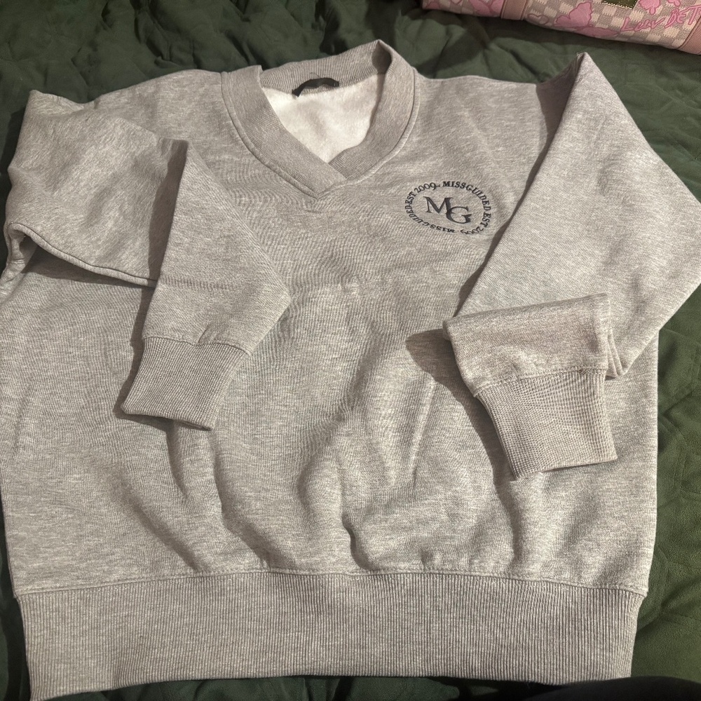Sweatshirt casual v neck